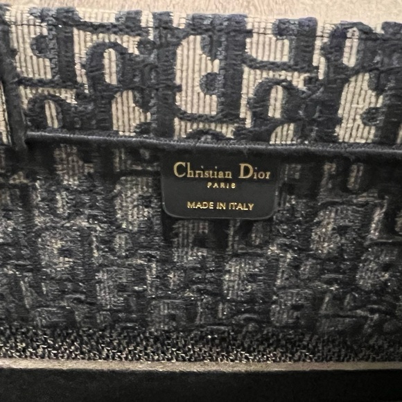 Large Dior Book Tote - Never Used, Pristine. - Picture 4 of 10